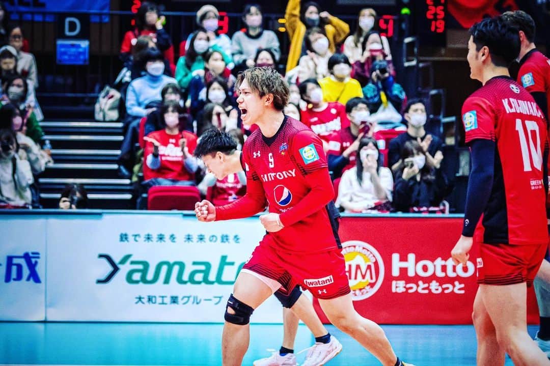 大宅真樹のインスタグラム：「選手、スタッフ、ファンみんなで 戦いましょう。  #サントリーサンバーズ #vleague  #final」