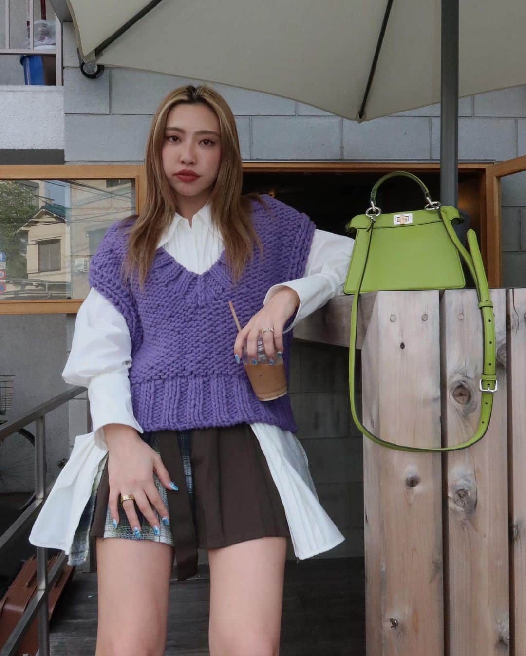 植野有砂さんのインスタグラム写真 - (植野有砂Instagram)「I wear skirts sometimes 🌷たまにはスカートも✨ YouTube見てる人は知ってるけどこのスカートはお腹しまってません🤣」4月22日 18時52分 - alisaueno