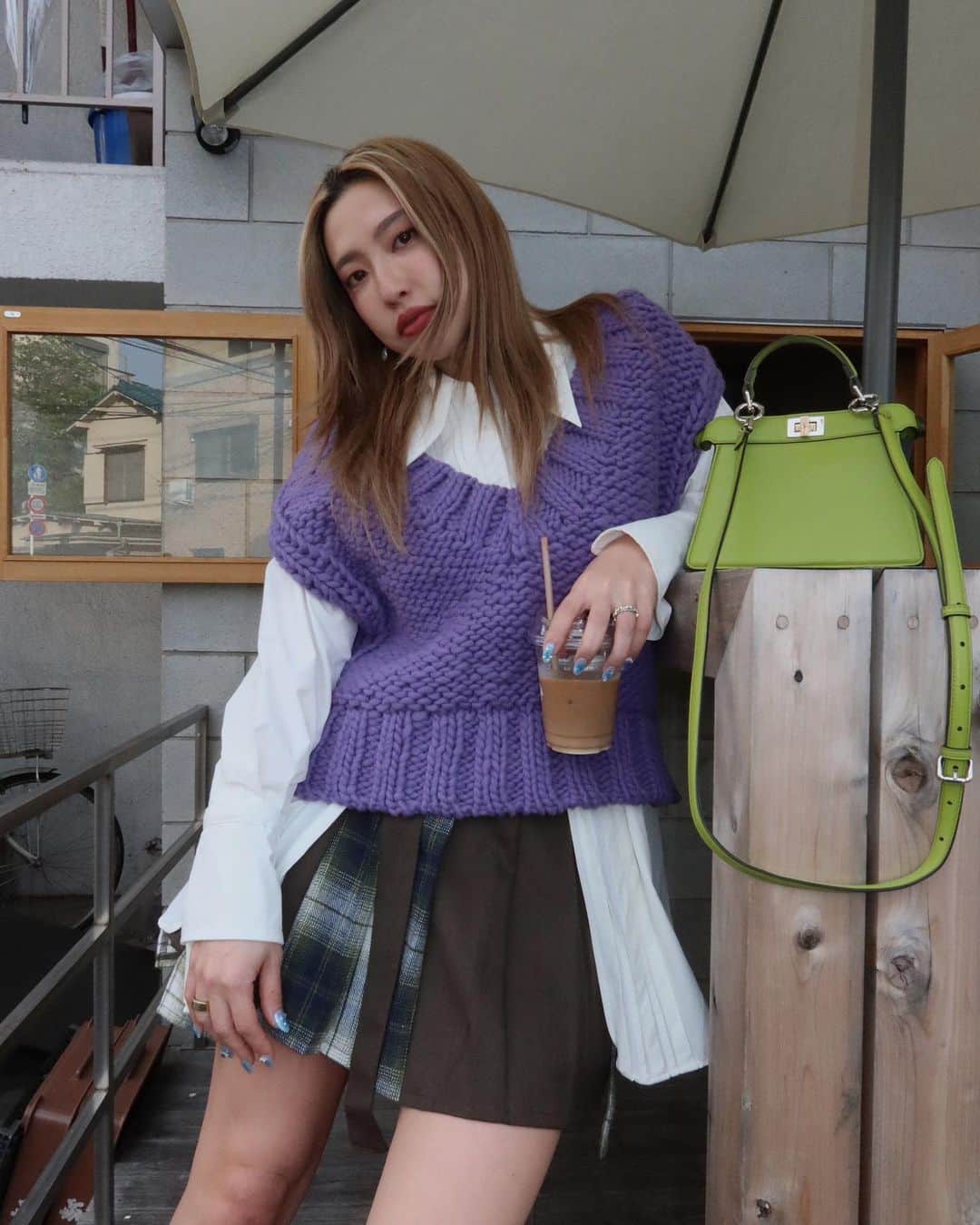 植野有砂さんのインスタグラム写真 - (植野有砂Instagram)「I wear skirts sometimes 🌷たまにはスカートも✨ YouTube見てる人は知ってるけどこのスカートはお腹しまってません🤣」4月22日 18時52分 - alisaueno