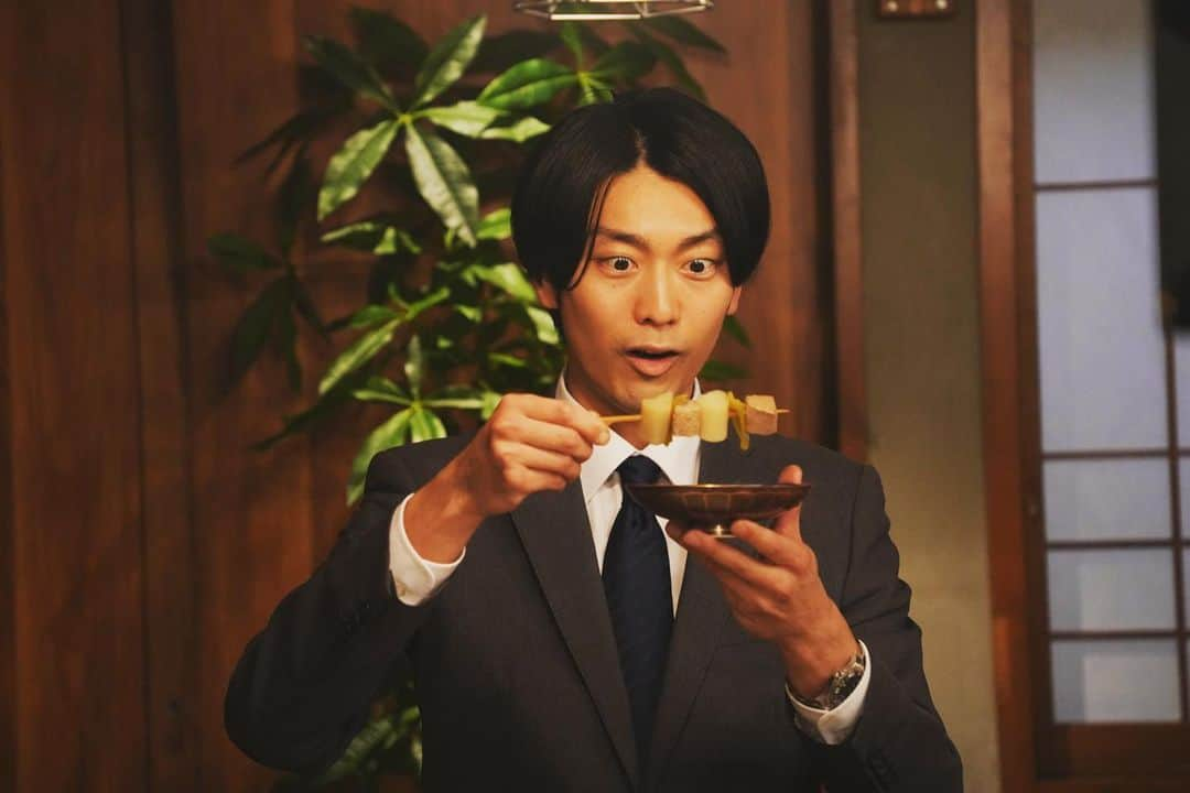 南圭介さんのインスタグラム写真 - (南圭介Instagram)「4/22（土） BSテレ東　　深夜24時〜 テレビ大阪  深夜25時〜  真夜中ドラマ「婚活食堂」第2話に 宝井純一役でゲスト出演させて頂きます！  皆様是非に刮目宜しくお願い致します！  I recommend you eat Oden in Japan.  #婚活食堂 #真夜中ドラマ #drama #oden」4月22日 18時58分 - keisuke_minami73