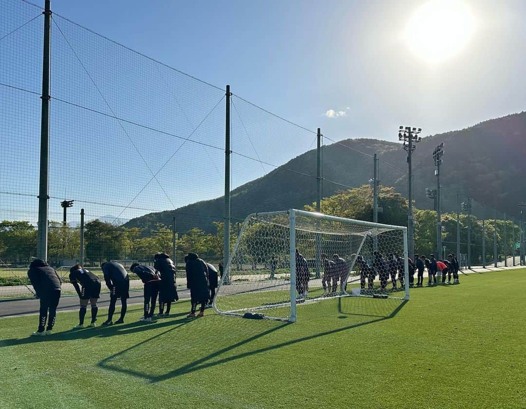 福島ユナイテッドFCさんのインスタグラム写真 - (福島ユナイテッドFCInstagram)「#0422TM岩手🔴⚫️  𝙈𝘼𝙏𝘾𝙃 𝙍𝙀𝙎𝙐𝙇𝙏  #福島ユナイテッドFC 3-1 #いわてグルージャ盛岡  【得点者🎗️】 #大武峻 #柴圭汰 #森晃太  寒い中最後まで応援ありがとうございました！  #柴圭汰 #大武峻 #森晃太 #野末学 #大森博 #粟野健翔 #堂鼻起暉  #城定幹大  #大杉啓  #一心一積 #福島ユナイテッド #fufc #福島 #Jリーグ #jleague #サッカー #soccer #⚽️」4月22日 19時00分 - fukushimaunited_fc