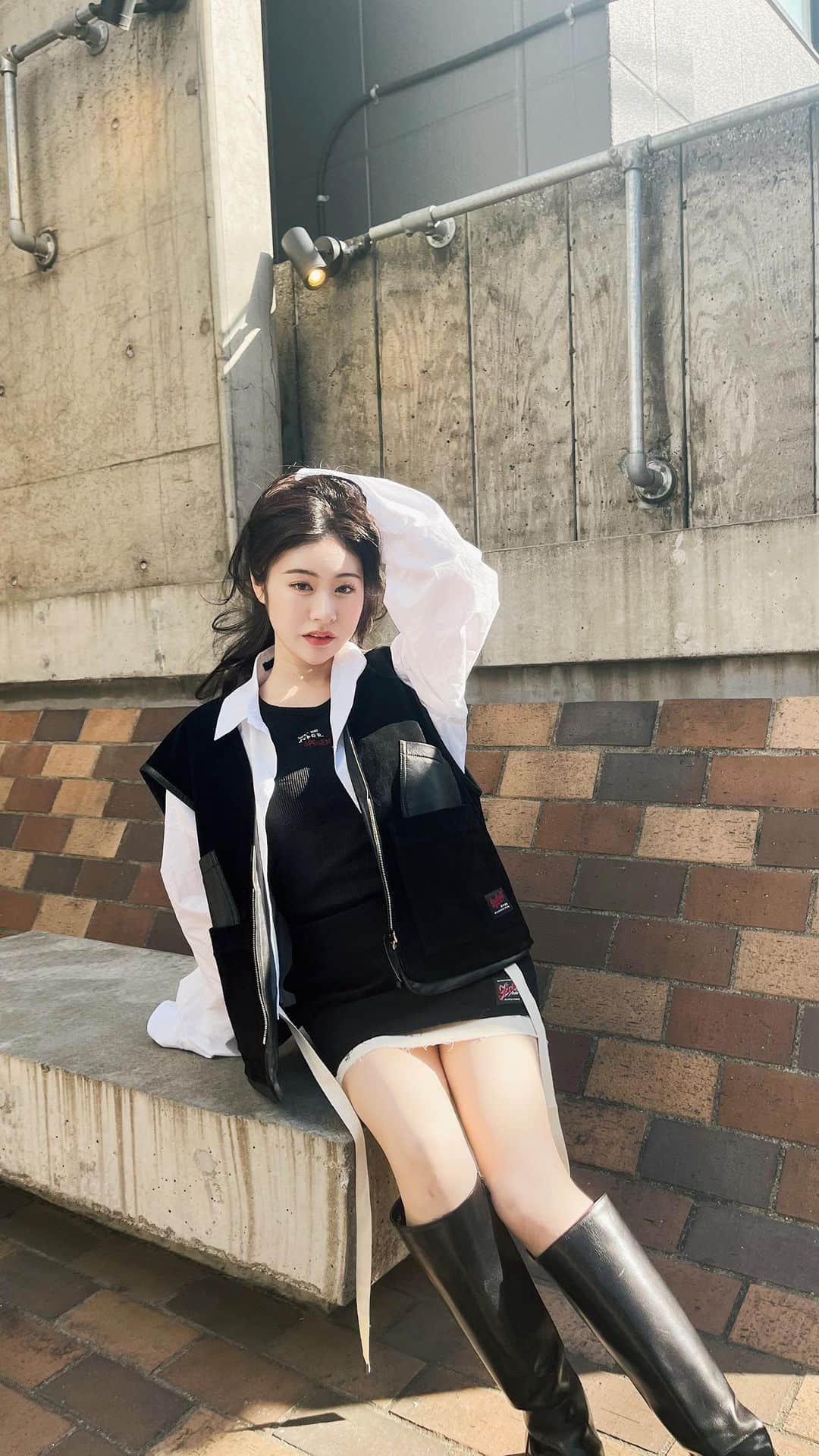 加藤美南のインスタグラム：「SPELLEDITさんのPOPUPストアが4/27〜5/7までLUMINE EST新宿B1Fにて開催なのですが4/29(土)1部11:00〜2部12:00〜店頭に立たせて頂きます☺️こうした形のイベントは初めてでどきどきですがどなたでもお会いできるのでよかったら是非お待ちしてますっ💕  #spelledit」