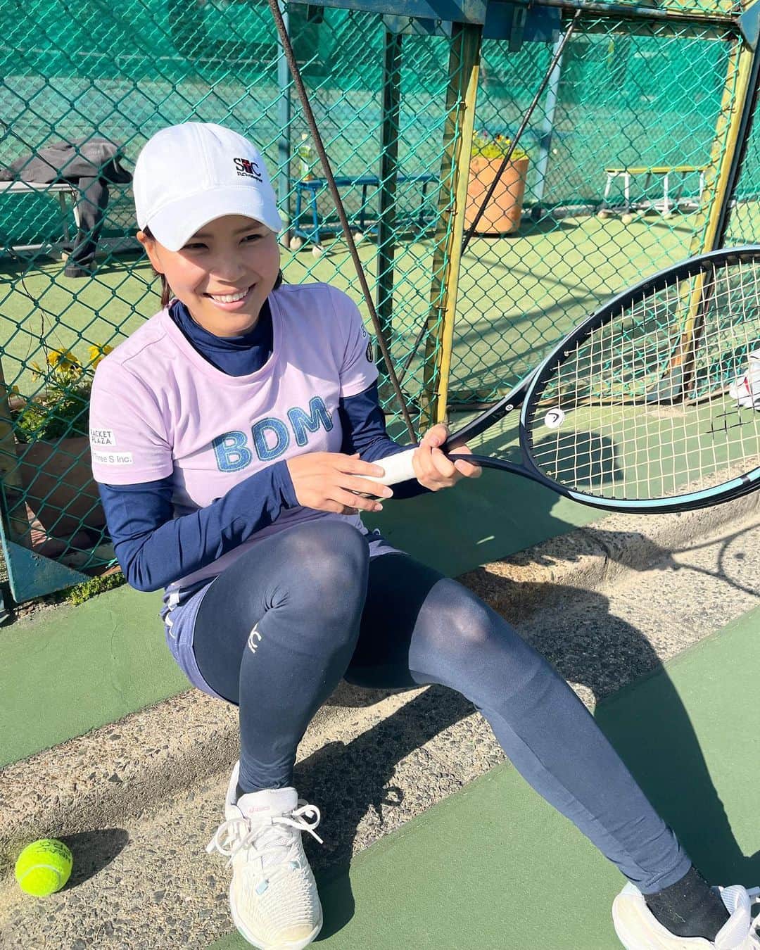 尾崎里紗さんのインスタグラム写真 - (尾崎里紗Instagram)「今日から @kaji.haruka の練習サポートに入ります。   暑くなってきたので皆さん熱中症には気をつけてください！😆☀️  ⁡ @balle_de_match_official 新しいアパレル✨ ⁡ ⁡」4月22日 19時23分 - risaozaki410