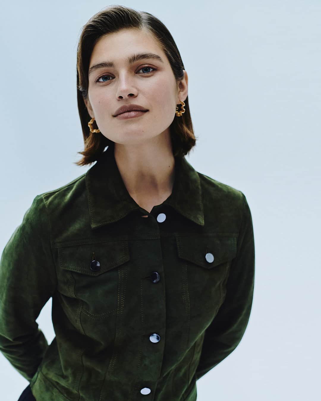 The Outnetのインスタグラム：「NEW COLLECTION IS HERE: Perfect your everyday style with perfectly executed closet staples from our in-house label, Iris & Ink. Shop the latest with our link in bio」