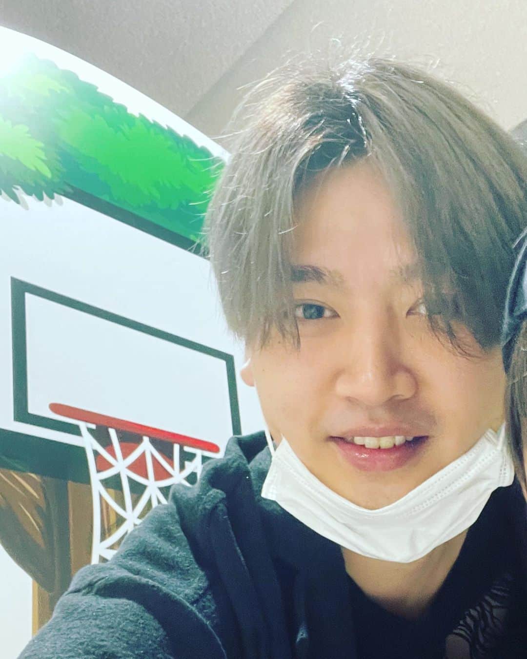 のインスタグラム：「先日アルバルク東京の試合みてきました おいっこと  生きてます やっとほぼできましたmv  お待たせごめん #basketball  #アルバルク東京」