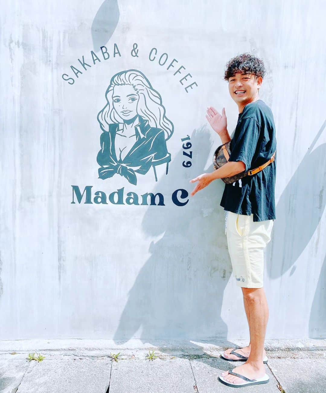 中村昌也のインスタグラム：「マダムC行って来ました😆 美味❕ 宮古島に来た際は是非😆 本日も営業しております❕ 宮古島市平良下里646-2 バロックビル6階 #宮古島 #沖縄 #宮古島バー #miyakojima #miyakojimabar #バーイズ #イズ #baris #is #newopen #居酒屋 #海 #beach #japan #中村昌也」