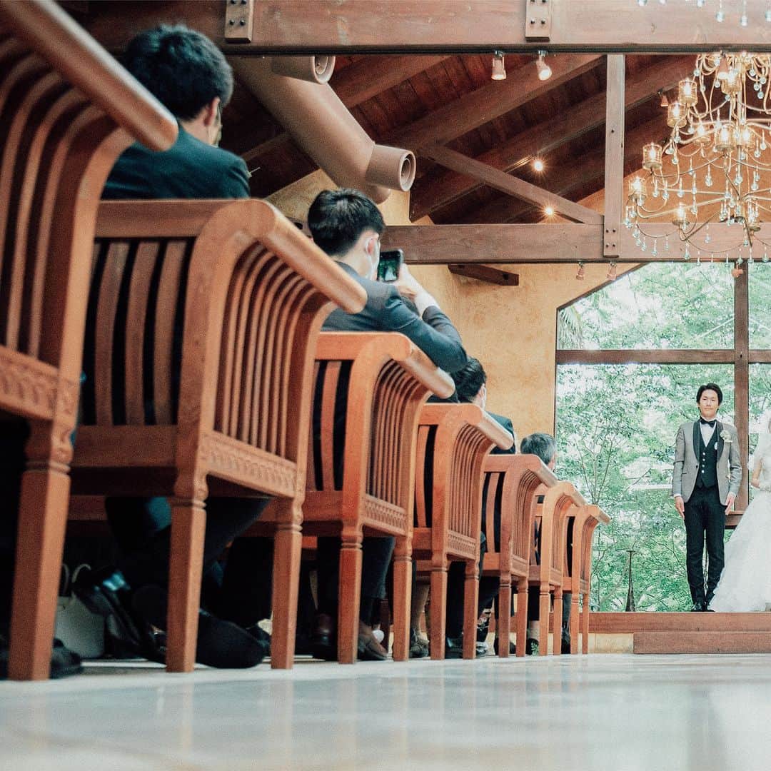 ザ・ヒルトップテラス奈良さんのインスタグラム写真 - (ザ・ヒルトップテラス奈良Instagram)「.....  ザ・ヒルトップテラス奈良 ブライダル  奈良の歴史と共に 時を刻んできた The Hilltop Terrace Nara. 奈良の象徴的な大自然の空間で迎える特別な一日を .....  @hilltopterracenara 詳細はプロフィール欄のWEBサイト もしくは以下からお気軽にお問い合わせください。  住所：〒630-8212 奈良県奈良市春日野町９８−１ 電話番号：0742-27-0555 公式HP：https://www.hilltopterrace.co.jp/  #ヒルトップテラス奈良 #hilltopterracenara  #奈良結婚式場 #奈良ゲストハウス #奈良前撮り #奈良結婚式 #奈良結婚式 #奈良結婚式場 #奈良前撮り #奈良結婚式場探し  #プレ花嫁 #プレ花嫁さんと繋がりたい #プレ花嫁準備  #バンケット #披露宴 #式場見学 #式場レポ #結婚式レポート #挙式 #関西ゲストハウス」4月22日 20時05分 - hilltopterracenara