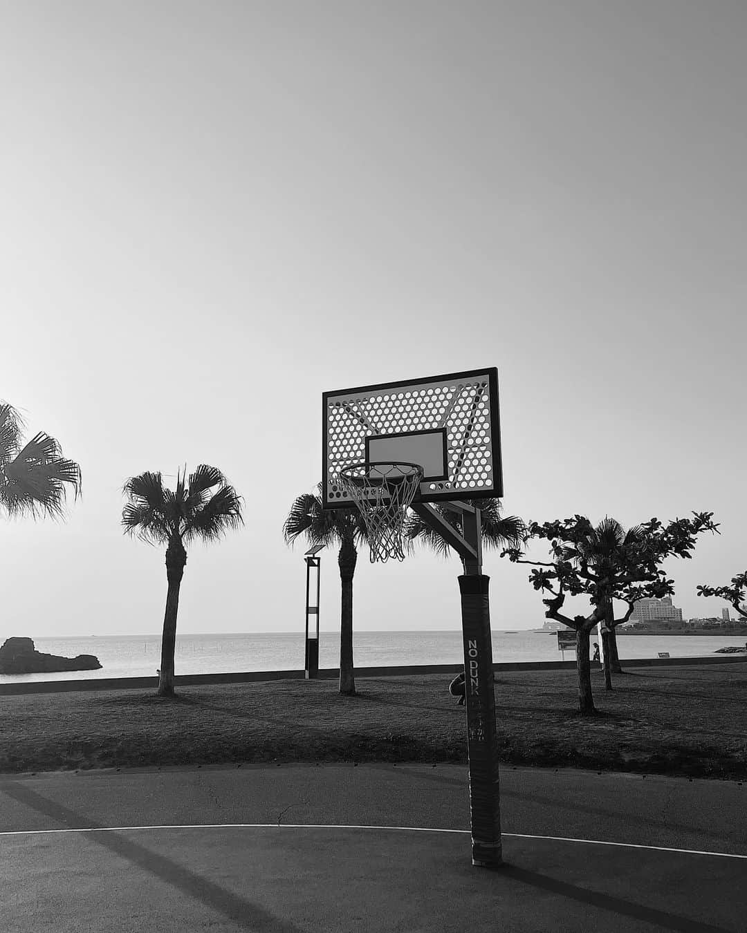 YUIKAのインスタグラム：「ㅤㅤㅤㅤㅤㅤㅤㅤ  ひさびさの沖縄本島たびでした🌴 のんびりまったり最高だった✌🏾 @risa___.94 いつもありがと🤍  そして昨日帰ってきたのに明日からまた沖縄🤝🏽🤣  #沖縄　#okinawa」