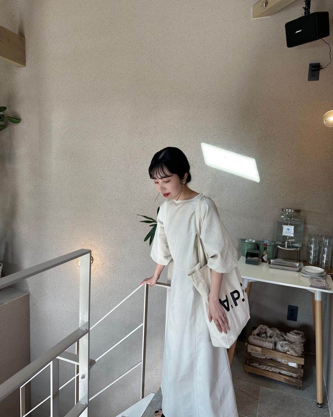 kannnaさんのインスタグラム写真 - (kannnaInstagram)「chill〜♡ 最近暖かくなってきてて 嬉しいなあ〜 このカフェまた行きたい☕️ ゆっくりサイクリングしたい🚴♪」4月22日 21時26分 - lg1125k