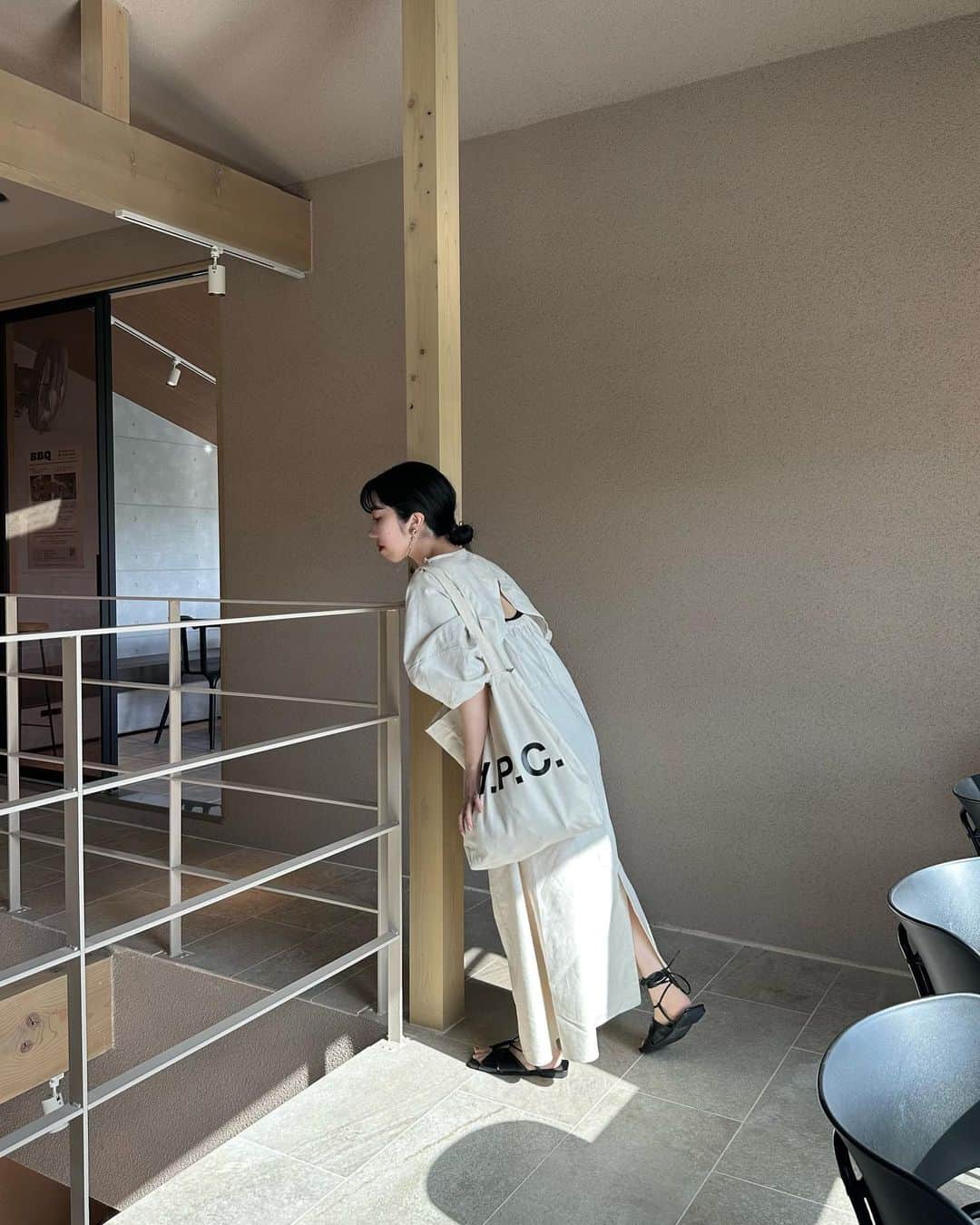 kannnaさんのインスタグラム写真 - (kannnaInstagram)「chill〜♡ 最近暖かくなってきてて 嬉しいなあ〜 このカフェまた行きたい☕️ ゆっくりサイクリングしたい🚴♪」4月22日 21時26分 - lg1125k