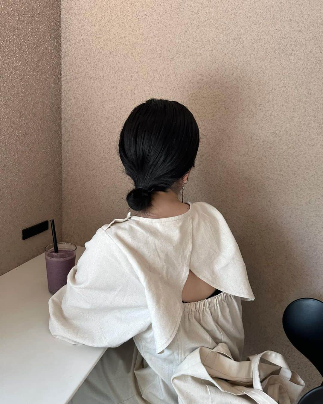 kannnaさんのインスタグラム写真 - (kannnaInstagram)「chill〜♡ 最近暖かくなってきてて 嬉しいなあ〜 このカフェまた行きたい☕️ ゆっくりサイクリングしたい🚴♪」4月22日 21時26分 - lg1125k