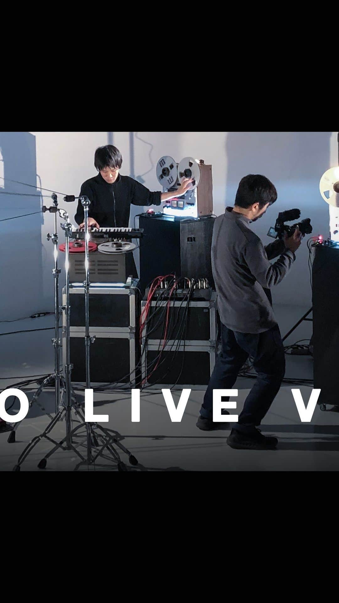 Open Reel Ensembleのインスタグラム：「✇_NEW VIDEO_✇ ⁡ オープンリールバンドの一発撮りスタジオライブです It's a one-shot studio live by the magnetik band FULL▶ https://youtu.be/i-6WfT8RAh4 ⁡ NEW EP “MAGNETIZE” (MUSIC + DIGITAL BOOK) is available✇ 音源 + 電子書籍のNEW EP『MAGNETIZE (邦題:磁化)』入手頂けます✇ 🔗 https://openreelensemble.com/magnetize-top ⁡ ⁡ #MAGNETIZE #MAGNETIKPUNK #openreelensemble #reeltoreel #tape #eiwada」