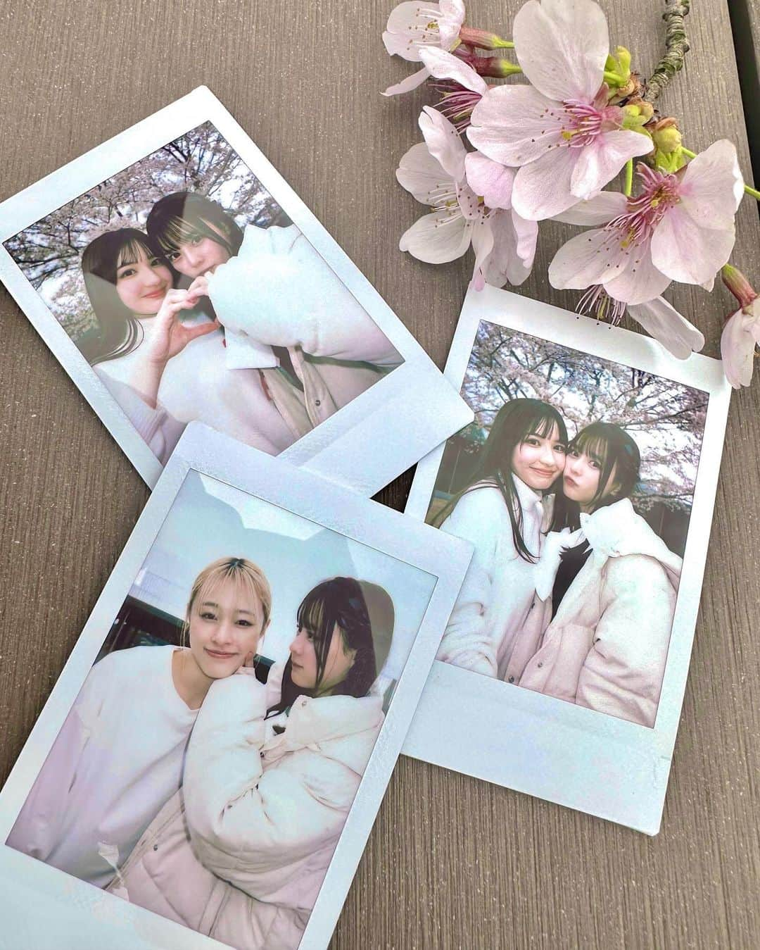 齊藤なぎささんのインスタグラム写真 - (齊藤なぎさInstagram)「#花束とオオカミちゃんには騙されない ⁡ ⁡ 明日、22時から8話の放送です📺 ぜひ楽しみにしていてくださいね！ ⁡ ⁡ 前回のオフショットさんも〜〜 チェキすごくオシャレで可愛くて自分でも 買いたくなっちゃった。 ⁡」4月22日 21時24分 - saitou_nagisa