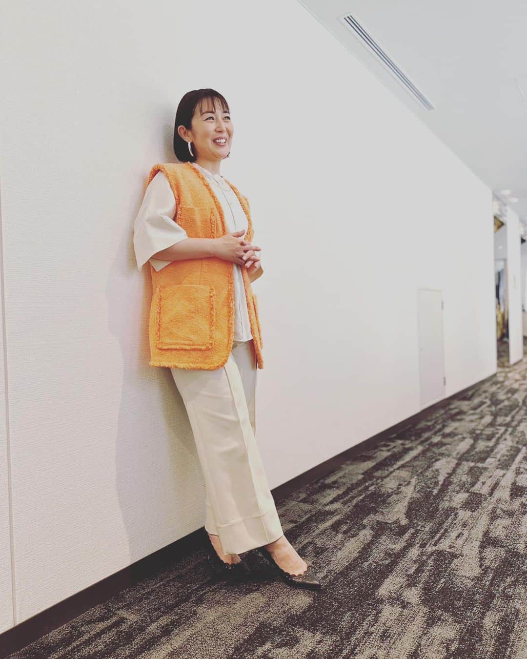 酒井美紀さんのインスタグラム写真 - (酒井美紀Instagram)「今日はWVJのイベントでした。 ご来場、ご視聴くださいました皆様 ありがとうございました。  今日のお衣装 ワールドビジョンカラーでコーディネートしてみました✨  #酒井美紀#ワールドビジョンジャパン#WVJ#女優#muaproduction」4月22日 21時35分 - mikisakai.mua