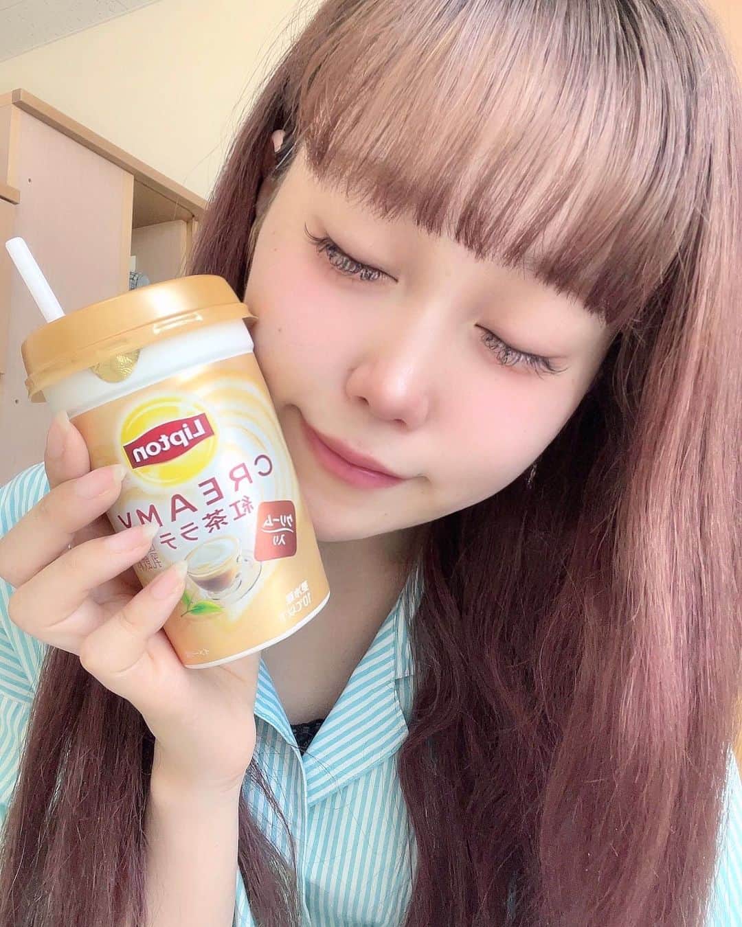 のインスタグラム：「⁡  お久しぶりです🐰🎀 ⁡ ストーリーでもちらっと言ってたんですけど 実はこの前、交通事故に遭ってしまって… 入院して手術してました😭💉🩸 ⁡ まだ痛い所だらけだけど、 とりあえず無事に退院出来ました😭 心配してくれた方、本当にありがとう…🥹 ⁡ みんなも事故や怪我には 気をつけて下さい…！( •̥ ˍ •̥ )🤍 ⁡ ⁡ ⁡」