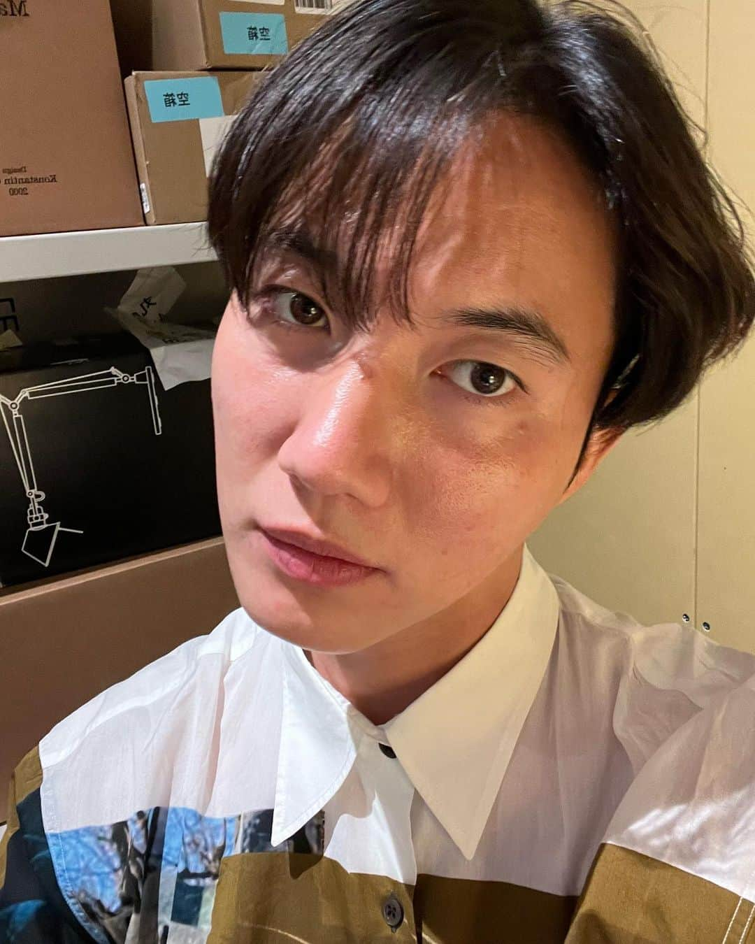 ゴニル（GEONIL）さんのインスタグラム写真 - (ゴニル（GEONIL）Instagram)「4월🌸 올해 하루하루가 지날수록 행복한 일들로 채워지는 기분이다.  모야 나 무슨 주인공 캐스팅이라도 들어오는거 아냐? 😳」4月22日 21時53分 - ggeeoonnil