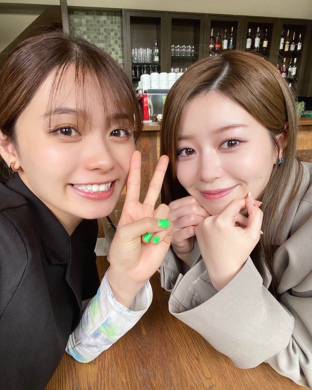 足立佳奈のインスタグラム：「昨日ひさびさに会えました🫶 彼女の魅力にいつも吸い込まれそうになる。 あ〜これこれ！この感じっ。 すきだなぁ〜。っていう日でした。」