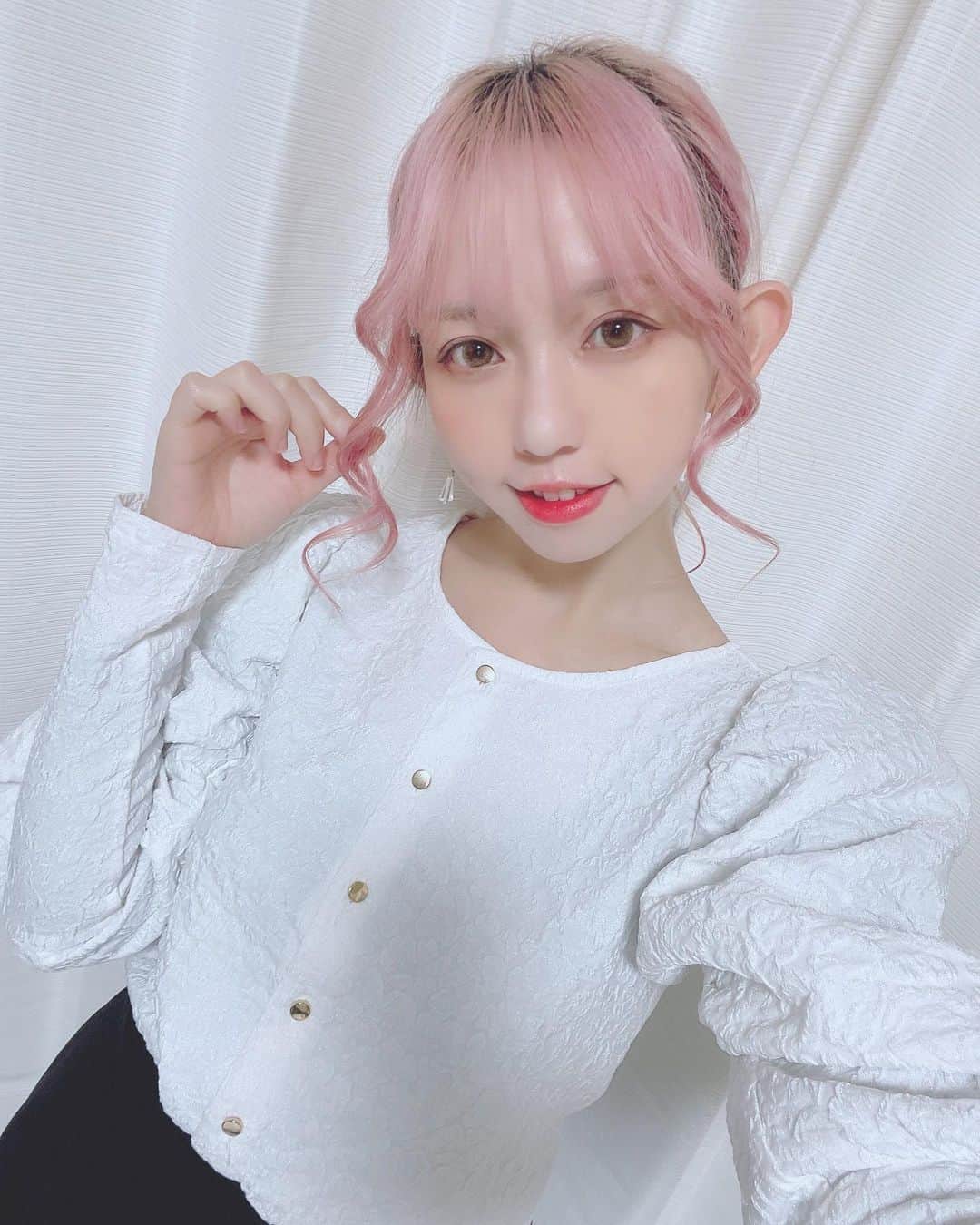 のインスタグラム：「おでかけした♡  #me」
