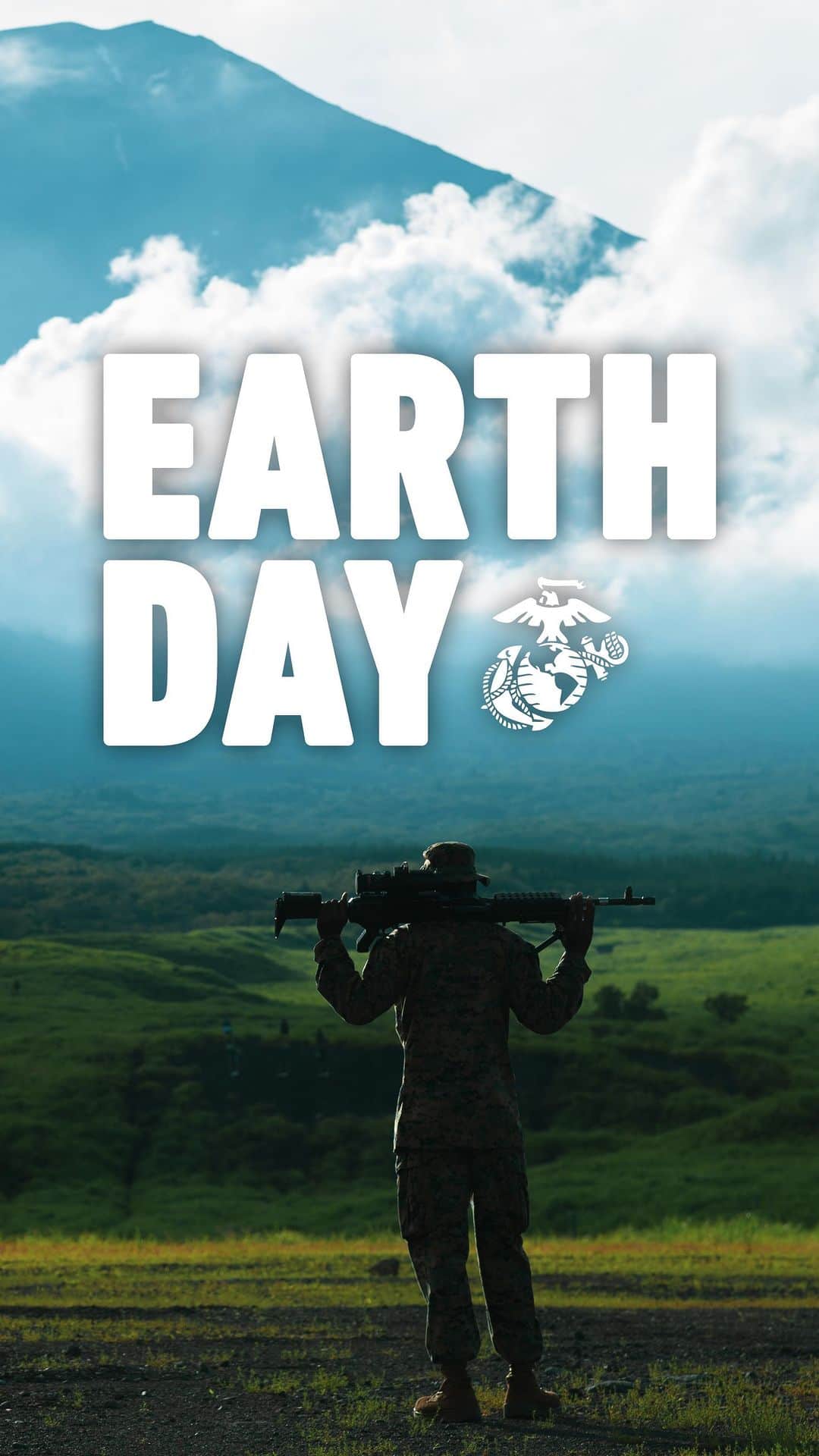 アメリカ海兵隊のインスタグラム：「Marines don't just spend time outside on #EarthDay. We train outside, we fight outside, and sometimes it’s where we eat and sleep, too.   Every time you pack your MRE trash out of the training area, sit at the 300-yard line filling your eight-point with brass, or shovel dirt back into the fighting hole you just spent two days digging, you’re helping keep the planet clean, green, and better than you found it.   #GreenMarines #SemperFi」