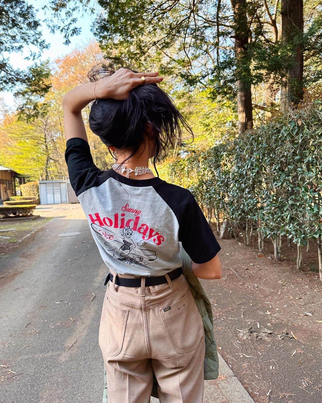 ungrid_yurieさんのインスタグラム写真 - (ungrid_yurieInstagram)「私服🥤 #知久カジ 🚩 Tシャツ #glassysea パンツ #ooju アウター #stoneisland   🚩 コート #newans ストール #asaucemeler 透け透けブーツ #adametrope   🚩 @osoi_official のバッグが 容量しっかりあって見た目も可愛くて好き🤍 #osoi」4月22日 22時08分 - chiku_y34
