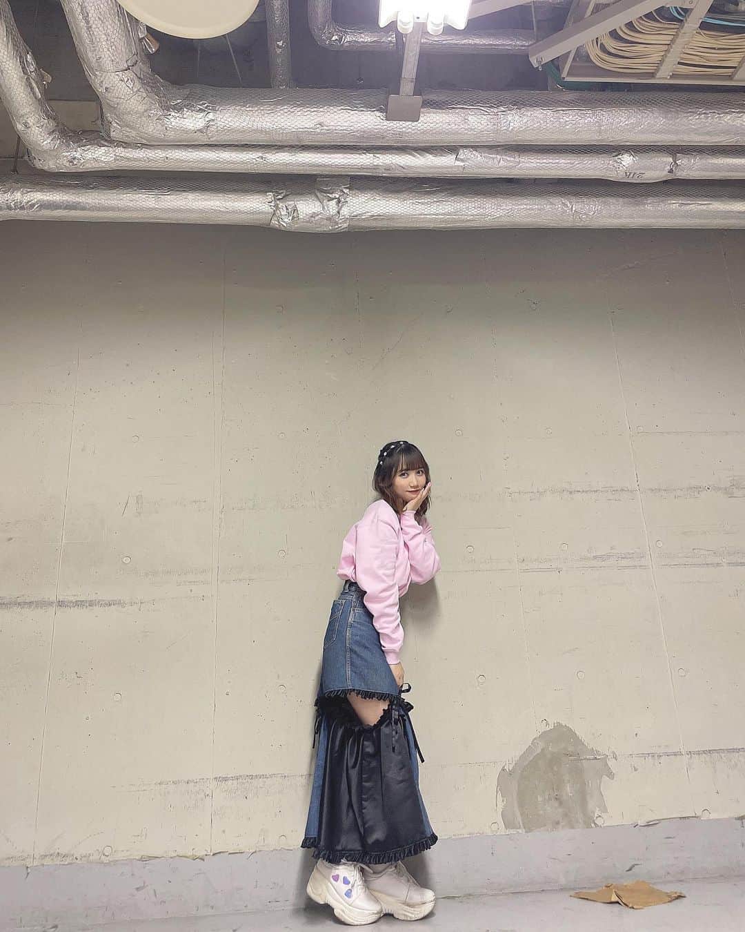 市川優月さんのインスタグラム写真 - (市川優月Instagram)「.  デニムコーデ🎀🩷 . #デニムコーデ #デニムスカート #デニム #ファッション #lillilly #fashion #code #denim #fyp #03」4月22日 22時23分 - amefurasshi_yuduki_official_