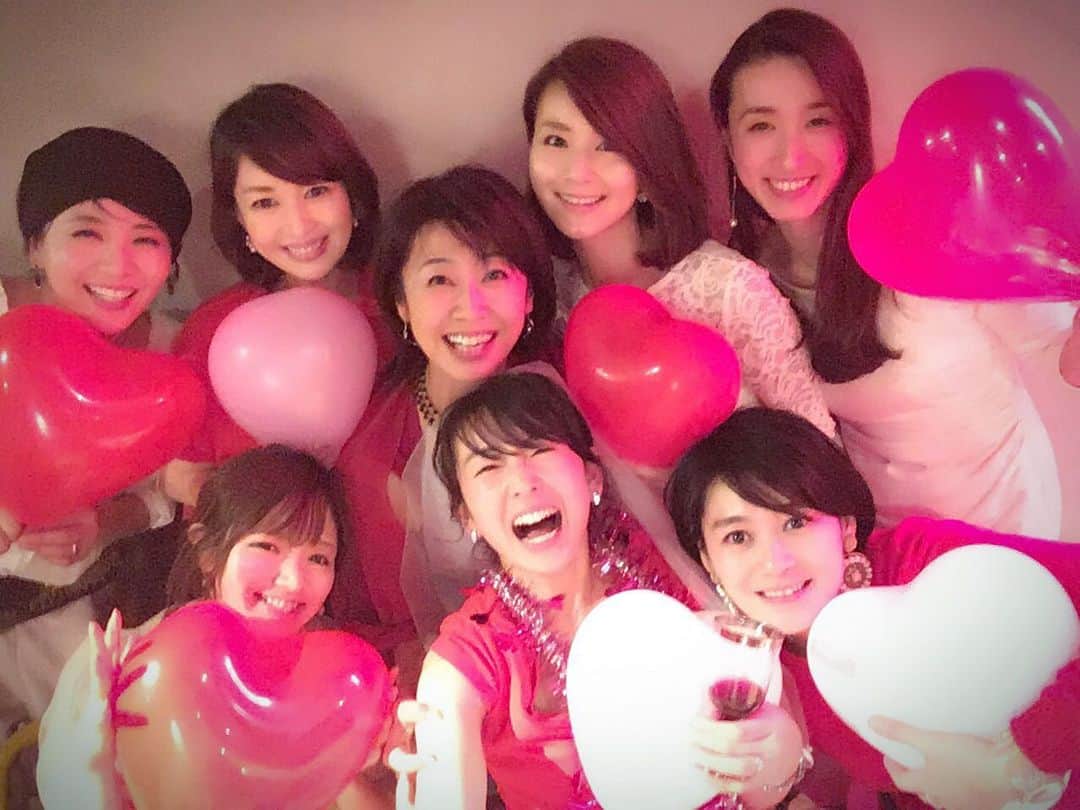 松丸友紀のインスタグラム：「テレ東ファン支局（テレ東ファンのためのオンラインコミュニティ）の「テレ東アナのリレー日記」にひっそり初投稿しました☺️✨ 懐かしい話も😚  よろしければ是非お読み下さい😊  https://community.tv-tokyo.co.jp/view/box?boxId=0qjTAP0HI&categoryIndex=99」