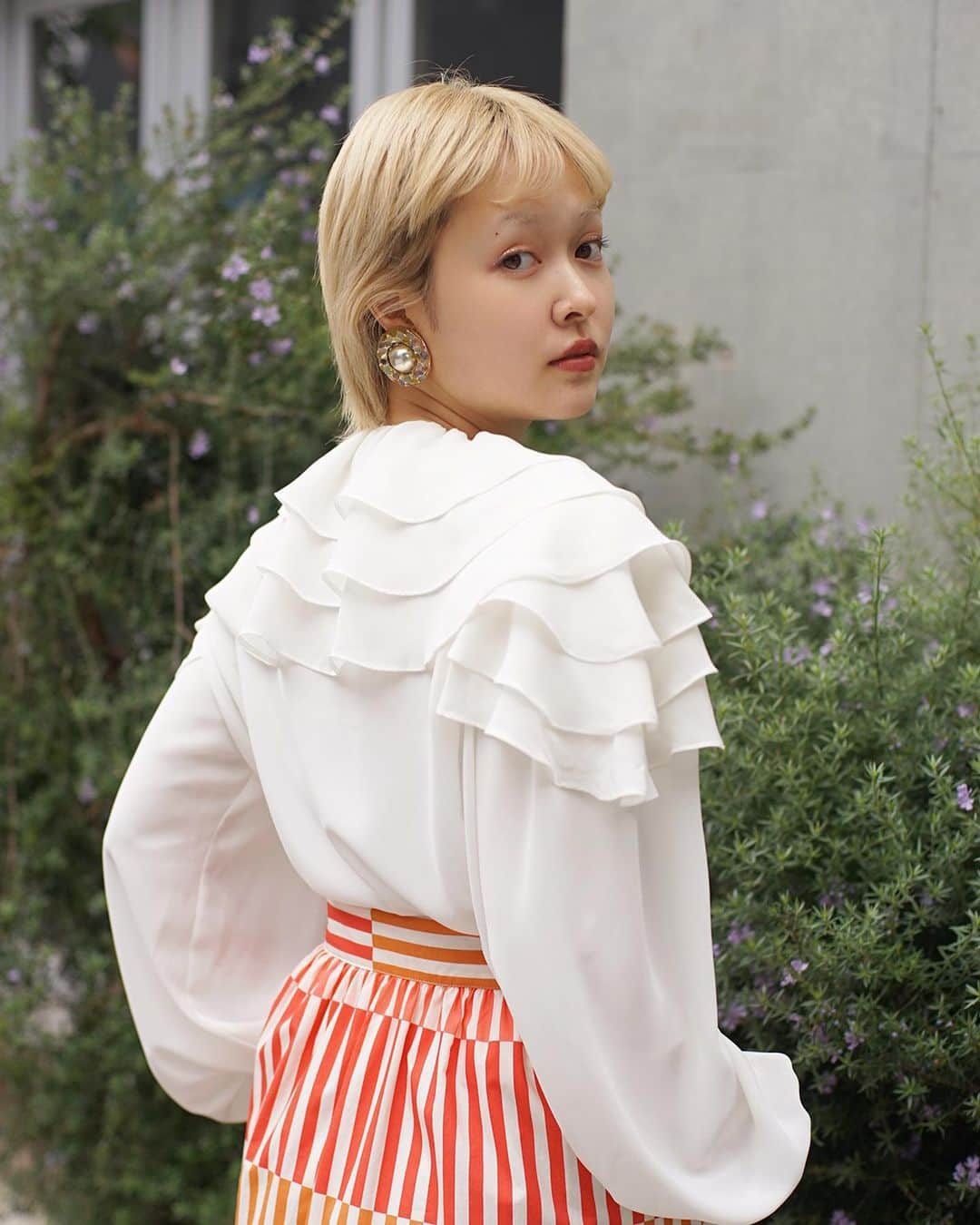PUNK CAKEのインスタグラム：「🤍new arrival 🤍 ☑︎ Frill collar white blouse ☑︎ Front button stripe long skirt  Now on sale ➡︎ ONLINE STORE  model / @momooka_koyo」