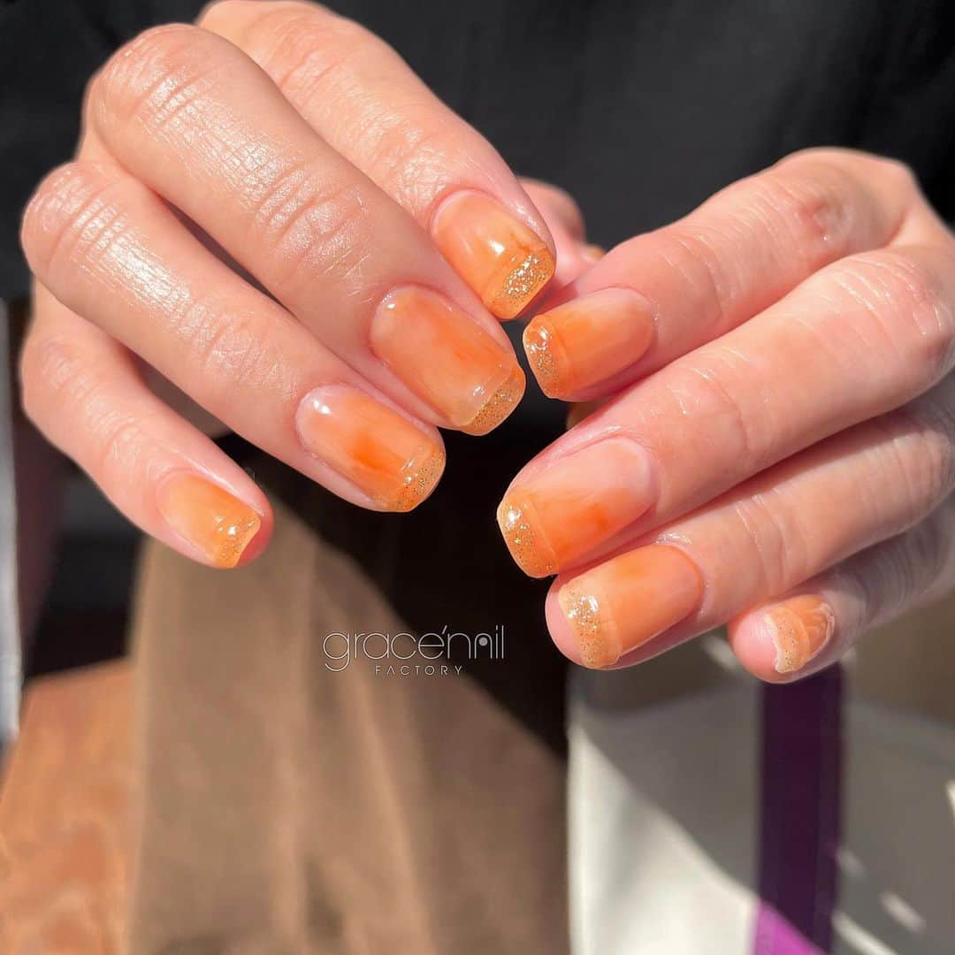 gracenailfactoryさんのインスタグラム写真 - (gracenailfactoryInstagram)「🍊🍊🍊  ______________________ 《grace'nail factoryのこだわり》  ✔︎design policy ネイルは一番身近な芸術 お客様の満足、感動、好奇心を満たす、オリジナルアートのクリエイションにつとめております  ✔︎育爪policy お爪本来の力を育つよう 丁寧なケア、爪質改善のためのアプローチを行なっています  ・アセトン不使用 ・フィルイン（ベース一層残し） ・ウォーターケア ・お爪周りの角質ケア  お爪の健康を大切にしていきたい方 、爪質改善を求めている方、ジェルネイルの持ちを良くしたい方に 喜ばれています  ✔︎おもてなしpolicy お客様が【ここへ来たら元気になれる】と喜んでいただけるような〝心〟ある空間づくりを大切にしています  ECO・エシカルへの取り組み🌍 人への影響だけではなく、地球環境に配慮した良質な商材選びにこだわっています  ——  @gracenailfactory   大阪市西区南堀江1-21-9 南堀江ビル2階  ☞堀江公園のすぐそば ☞レンガ色の入り口  定休日/木曜日 平日10:00-18:30（最終受付） 土日祝11:00-18:30（最終受付）  . . . . . .  #居心地良いネイルサロン　#まったりネイルサロン #堀江ネイルサロン #BGMが心地よいお店 #マグネットネイル大阪 #大阪ネイルサロン #ウォーターケアのあるサロン #ウォーターケア付き #育爪ネイルサロン #爪質改善 #フィルイン大阪 #個性派ネイル #カジュアルネイル #ショートネイル #南堀江ネイルサロン #堀江ネイル #ニュアンスネイル大阪 #フットネイルデザイン #フットネイル大阪 #インクアート大阪  #ウェディングネイル大阪 #ミラーネイル #大人カジュアルネイル #ネイリスト採用大阪 #巻き爪ケア大阪 #nail」4月22日 22時39分 - gracenailfactory