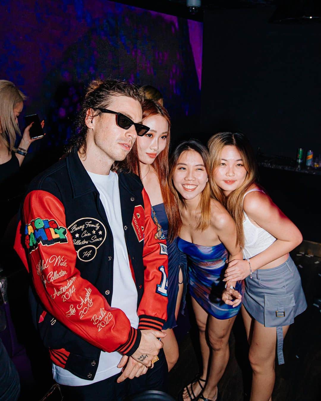 Yellow M.F. Clawさんのインスタグラム写真 - (Yellow M.F. ClawInstagram)「SINGAPORE WE LOVE YOU」4月22日 22時53分 - yellowclaw