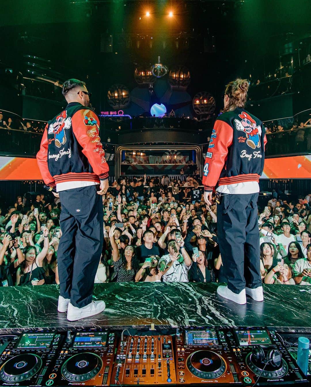 Yellow M.F. Clawさんのインスタグラム写真 - (Yellow M.F. ClawInstagram)「SINGAPORE WE LOVE YOU」4月22日 22時53分 - yellowclaw