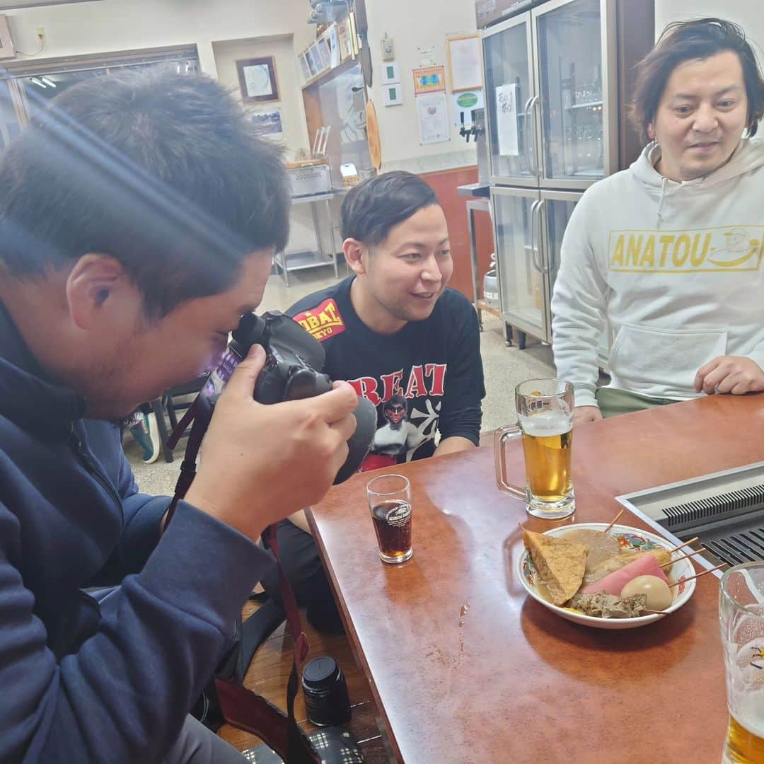 佐藤大さんのインスタグラム写真 - (佐藤大Instagram)「宮島の隣駅『前空』にある『タカちゃん』で有冨さんの誕生日会をしました。  楽しかったぜ！！ 有冨さんは写真に一切写って無いけど。。 #宮島実況有冨 #天才スイッチャー高祖 #ええ声りょうま #変態カメラマンＣ #グランジ大  #広島グルメ #焼肉タカちゃん」4月23日 8時45分 - satodaidaidai