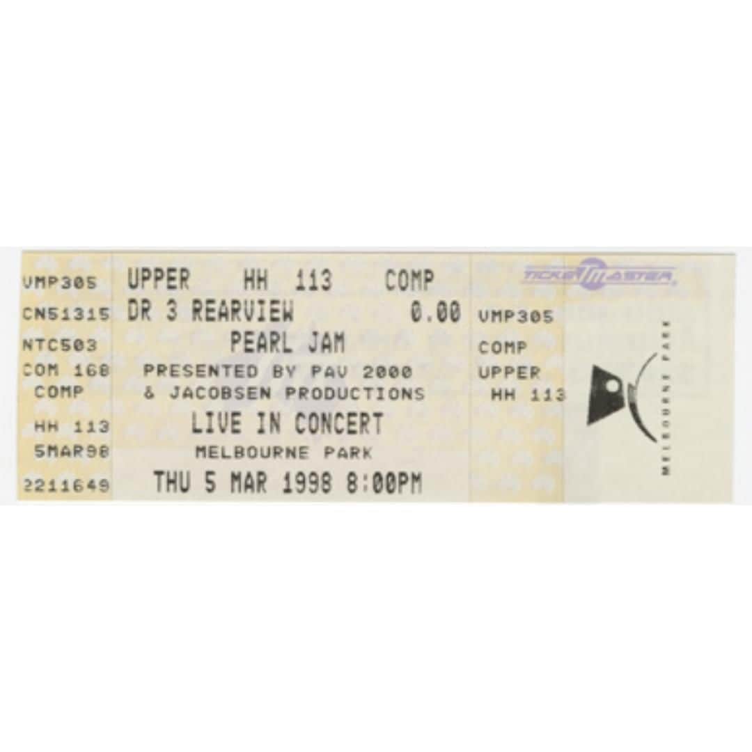 パール・ジャムさんのインスタグラム写真 - (パール・ジャムInstagram)「In celebration of Record Store Day 2023, Pearl Jam is officially releasing Give Way on vinyl and CD for the first time ever. The audio was recorded on March 5, 1998 in Melbourne Park, Australia. Stop by your local, independent record store to pick up your copy. See the link in Stories for more info.」4月23日 1時03分 - pearljam