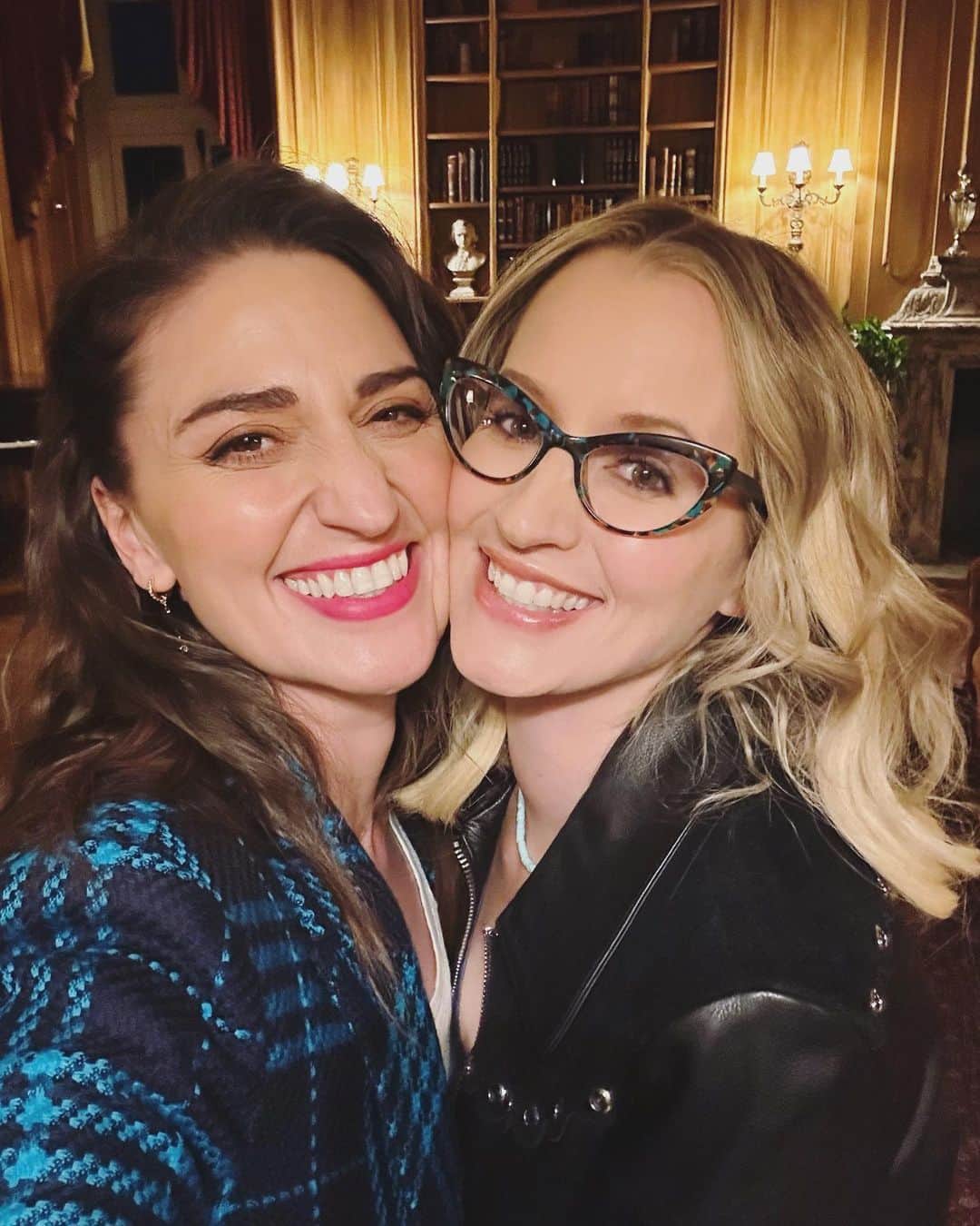 イングリッド・マイケルソンのインスタグラム：「my #girls5eva week was heaven with these wonder women」