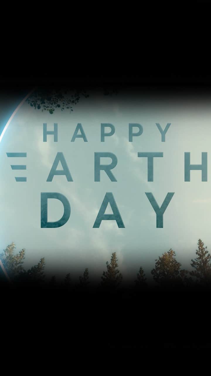 Walt Disney Studiosのインスタグラム：「To all Earthlings: Happy #EarthDay!   #CraterMovie arrives May 12 to @DisneyPlus.」