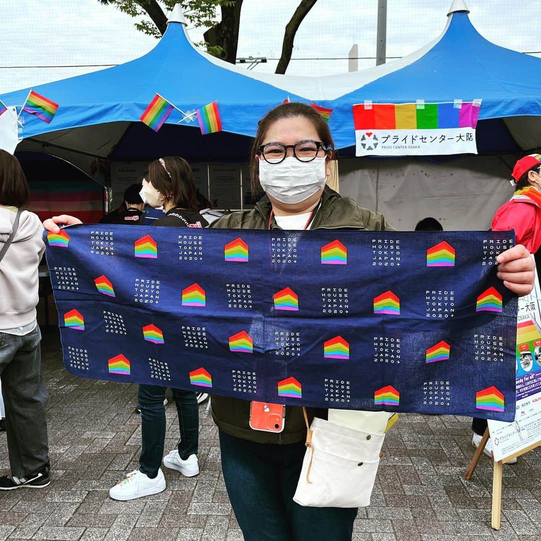 森井ユカさんのインスタグラム写真 - (森井ユカInstagram)「🏳️‍🌈東京レインボープライド2023は4/22、23に代々木公園で開催、パレードは23日の13時スタート（写真は22日の様子です。めたんこ賑わっておりました）😉 Tokyo Rainbow Pride 2023 to be held on April 22 and 23, Parade starts at 1pm on 23rd!  #東京レインボープライド #東京レインボープライド2023 #tokyorainbowpride #tokyorainbowpride2023」4月23日 2時36分 - yukamorii