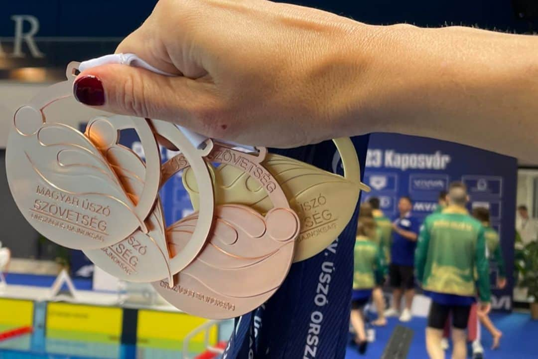 ズザンナ・ヤカボスさんのインスタグラム写真 - (ズザンナ・ヤカボスInstagram)「Nationals ‘23  . . . #swimming #swimmer #nationals #racedays」4月23日 2時41分 - zsuzsubell