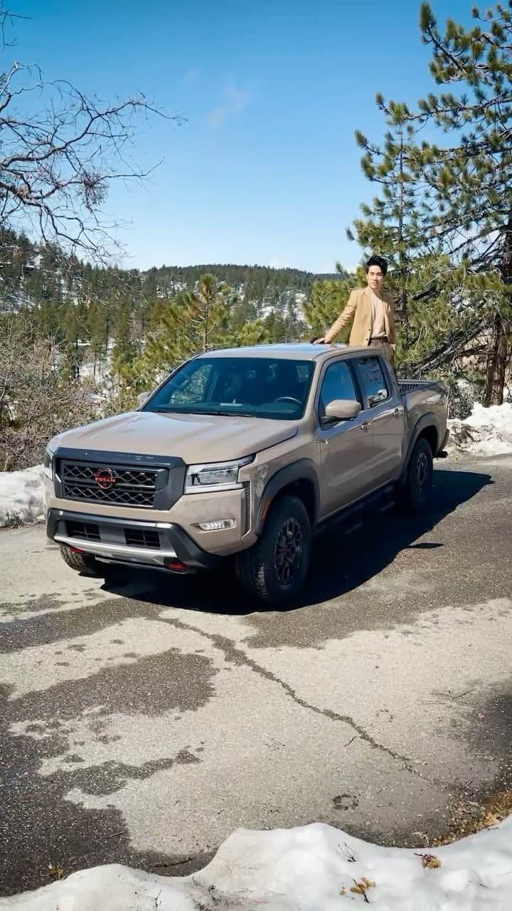 ユージン・リー・ヤンのインスタグラム：「Dream Car Contender 3️⃣: the all-new Nissan Frontier! I return to my Texan roots with @NissanUSA’s incredible mid-size truck 🛻 that packs a powerful punch! 👊 Can y’all see me driving a pickup? #NissanPartner」