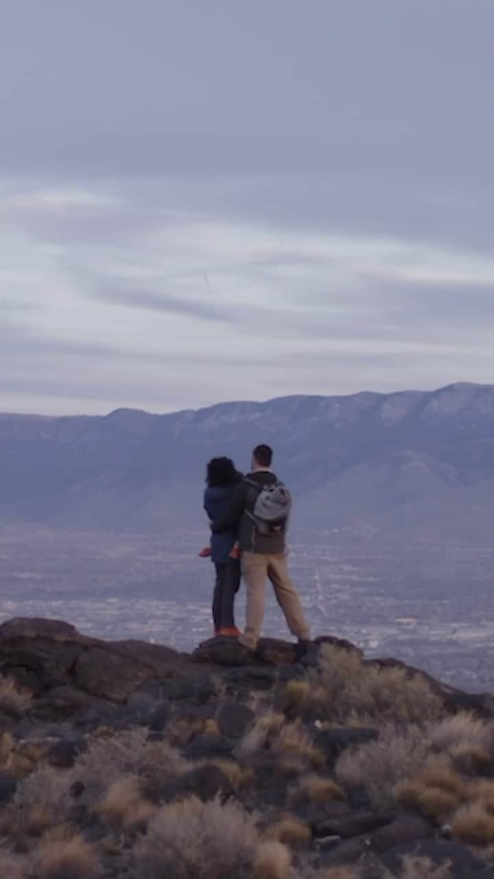 L.L.Beanのインスタグラム：「Happy #NationalParkWeek (April 22-30)!   The theme of National Park Week is “Your Park Story,” sharing and celebrating the parks that provide enjoyment, solace, inspiration, and other powerful experiences.   For Sarah, Nikki and Brandon, Petroglyph National Monument is so much more than a natural escape within the city limits of Albuquerque, New Mexico. It’s a place for connecting with the landscape, history, and discovery – and creating brand new park stories with their families. Head to the link in our bio and tap this post to watch “Petroglyph National Monument.”  Do you have a story about connecting with a national park? Share it with #MyParkStory and #NPSConnection!」