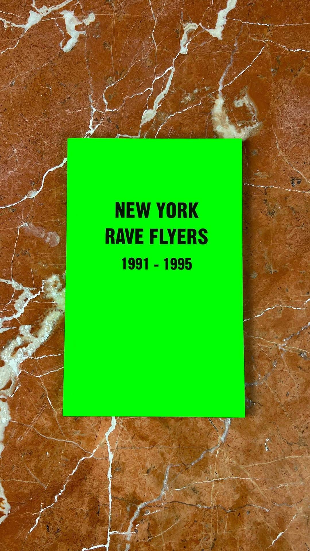 リエのインスタグラム：「Neon energy.  Rave Flyers in the book gallery @ RhieStudio.com   New York  Los Angeles San Francisco UK  London  #raveflyers」