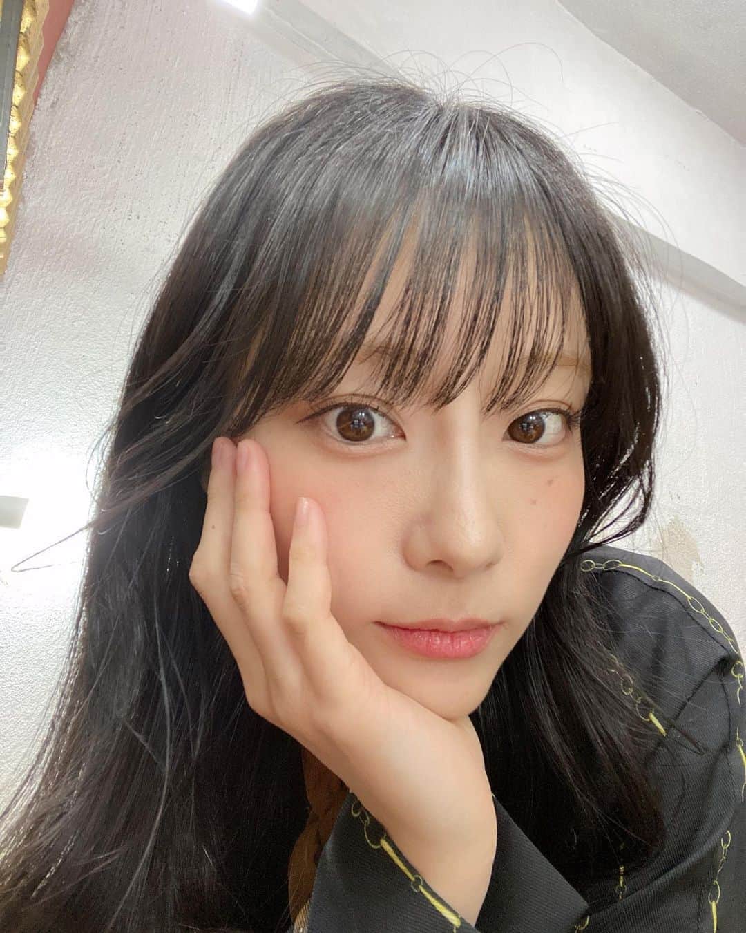 のインスタグラム：「重盛さと美、4/23(日)11:40〜12:35→YTV「上沼・高田のクギズケ！」に出演します！ #重盛さと美 #読売テレビ #ytv #急な告知すいません」