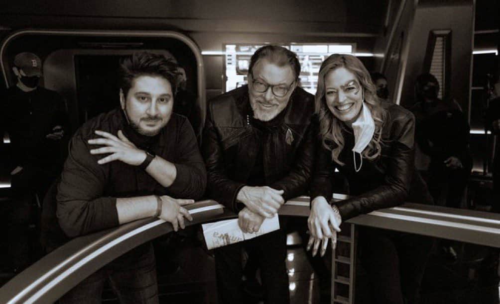 Terry Matalasのインスタグラム：「Bridge besties who kept me sane these last two years. @jonathansfrakes @jerilryan」
