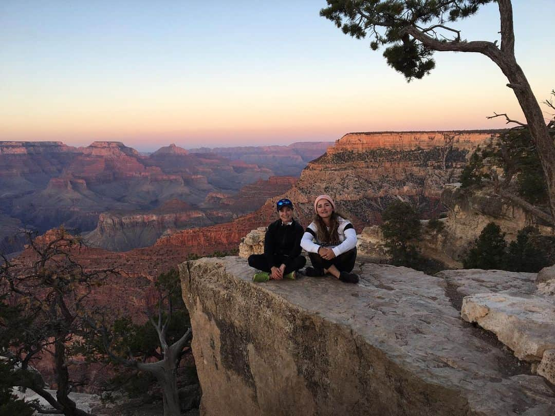 アレハンドラ・ジャネサさんのインスタグラム写真 - (アレハンドラ・ジャネサInstagram)「Happy #earthday! What an amazing planet we live on 😍🌎💫✨」4月23日 4時53分 - alellaneza