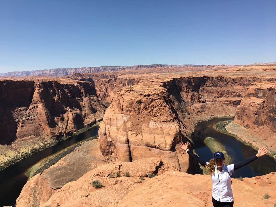 アレハンドラ・ジャネサさんのインスタグラム写真 - (アレハンドラ・ジャネサInstagram)「Happy #earthday! What an amazing planet we live on 😍🌎💫✨」4月23日 4時53分 - alellaneza