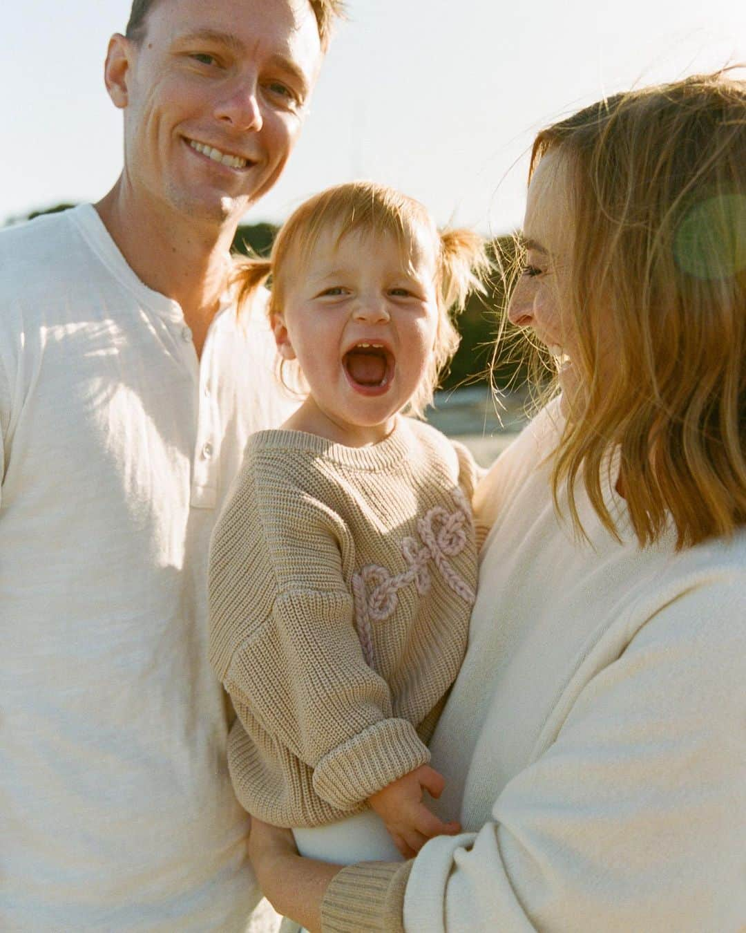 Gaby Dalkinさんのインスタグラム写真 - (Gaby DalkinInstagram)「Nothing better than a weekend at home with this little ray of sunshine ☀️」4月24日 9時50分 - whatsgabycookin