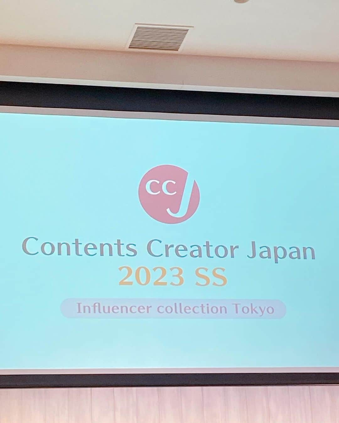 いけながあいみさんのインスタグラム写真 - (いけながあいみInstagram)「今年も食のイベント  #CCJ2023 に 呼んで頂いたよ✨ ・ 企業さんから、おススメの商品やその食べ方を教えてもらえるイベントなの❣️ ・ 私の好きな創味食品さん（ @somi_shokuhin）の #ハコネーゼ の紹介や #シャンタンチーズニング　などの試食もさせてもらった♪ ・ ハコネーゼに直接ご飯を入れるだけで出来る #パウチのまんまリゾット は美味しかったなー😋✨ しかも、お皿も汚さないで食べられるし、簡単💡 ・ 企業さんの実演もあったりと、楽しく美味しいイベントでした🤍  #イベント #インフルエンサー #食 #食レポ #リゾット #簡単レシピ #パスタソース」4月23日 17時33分 - aimicat424