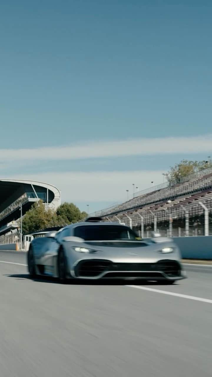 Mercedes AMGのインスタグラム：「Get ready for the first episode of the #INSIDEAMG Trackweek Special!   Join Felix in the latest episode of #INSIDEAMG as he hitches a ride in this F1-inspired technology infused race car in Barcelona. Out now!  [Mercedes-AMG ONE | WLTP: Kraftstoffverbrauch kombiniert: 8,7 l/100 km | CO₂-Emissionen kombiniert: 198 g/km | Stromverbrauch kombiniert: 32 kWh/100 km | amg4.me/DAT-Leitfaden-electric]」