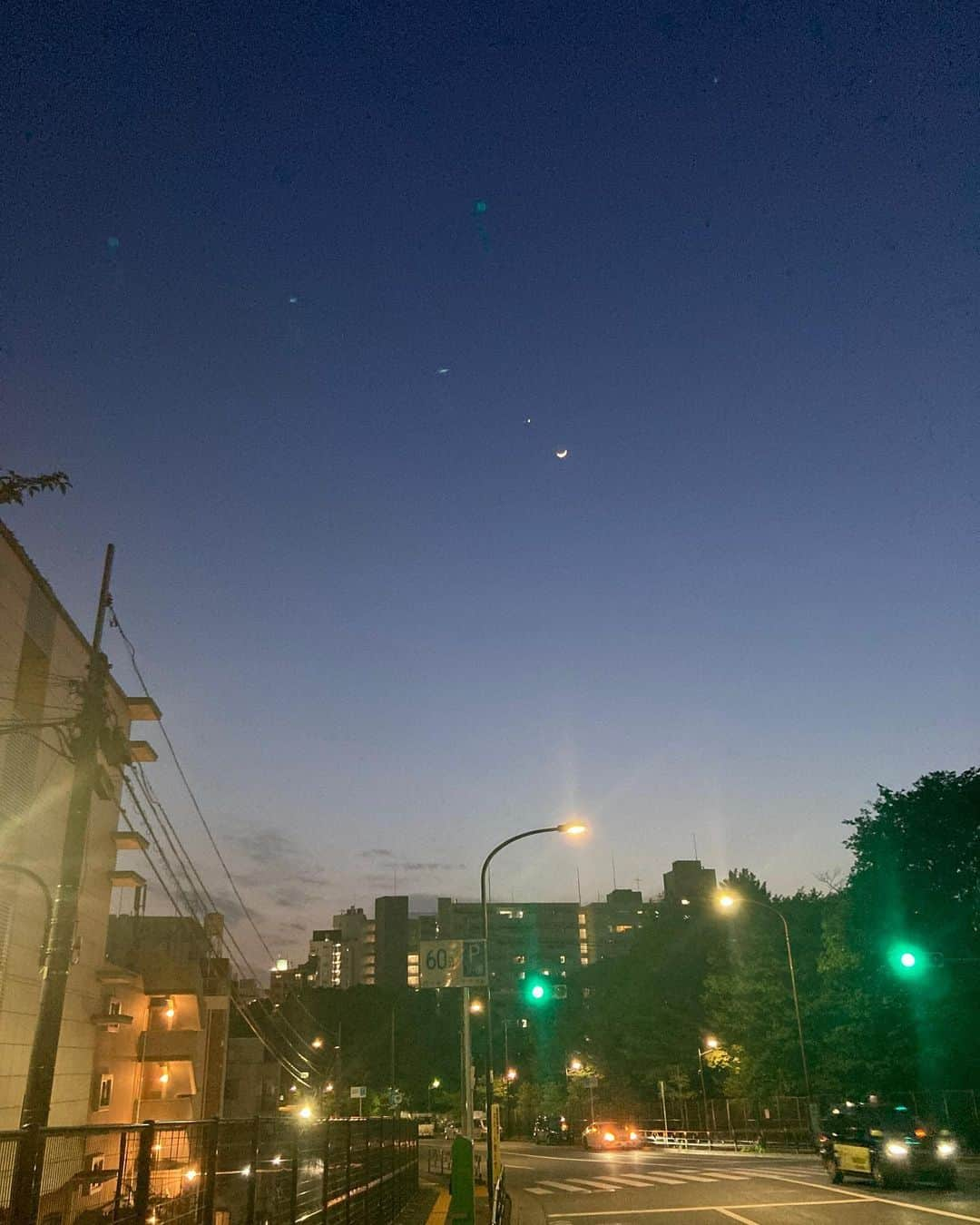 柳下毅一郎のインスタグラム：「Moon and Venus」