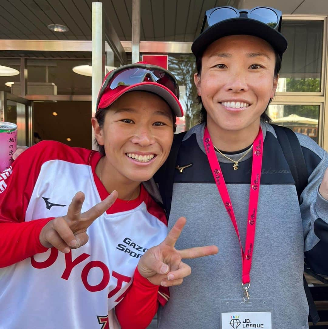 山田恵里さんのインスタグラム写真 - (山田恵里Instagram)「🥎豊田大会🥎 いっぱい写真撮れて幸せ🥹💕🫶 みんな輝いてる🥹👏 ソフトボール最高🥹👏  #念願のポーター様  #カーヤ様も嬉し過ぎる  #バッバかわいい  #この2人見てたらソワソワする  #ねし頑張って痩せようね  #本番めちゃくちゃ強い子  #中学生の時から知ってる子  #すっごい真顔ね  #ルーティンちゃんとやって  #こちらも真顔ね」4月23日 18時53分 - eriyamada19