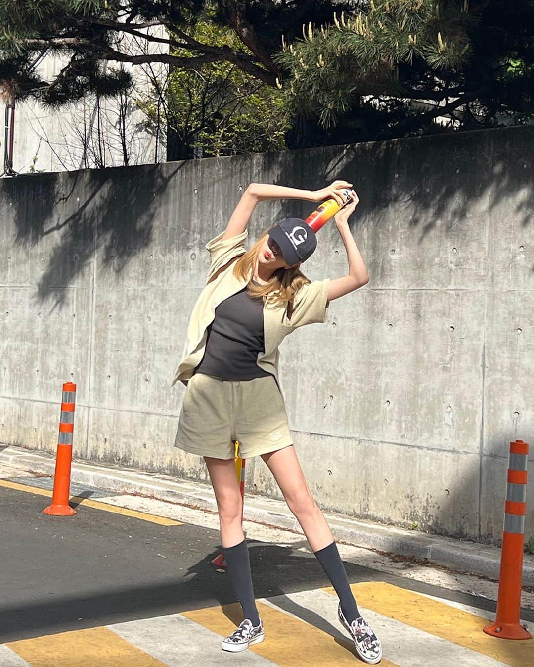ヘリョン さんのインスタグラム写真 - (ヘリョン Instagram)「위에서 찍는 MZ각도 이거 맞아윱?😃」4月23日 10時21分 - haeryung_na_
