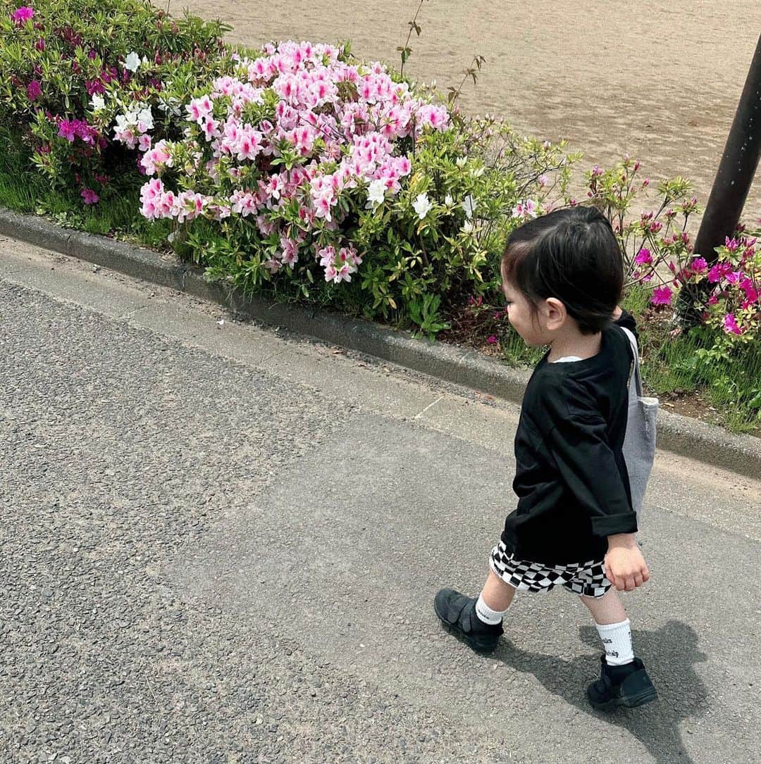 瀬戸サオリのインスタグラム：「ちょっぴり お兄ちゃんに見えて それも愛おしい🤍🩶🩵」
